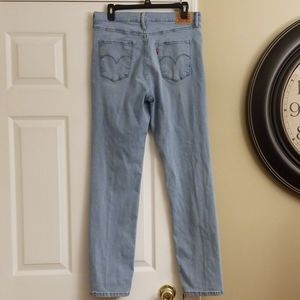 Levi's 314 Shaping Straight jeans